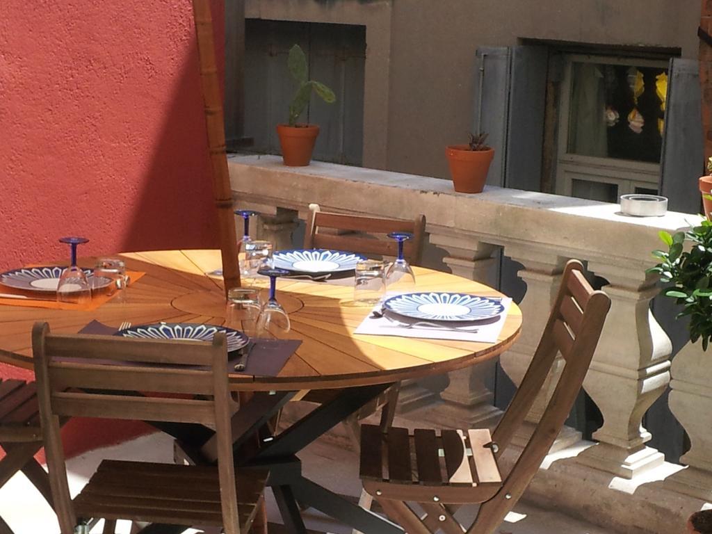 La Terrasse Du Marche Aux Fleurs Montpellier Exterior foto